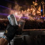 Festival hardstyle : billet à la main face à la scène Defqon.1
